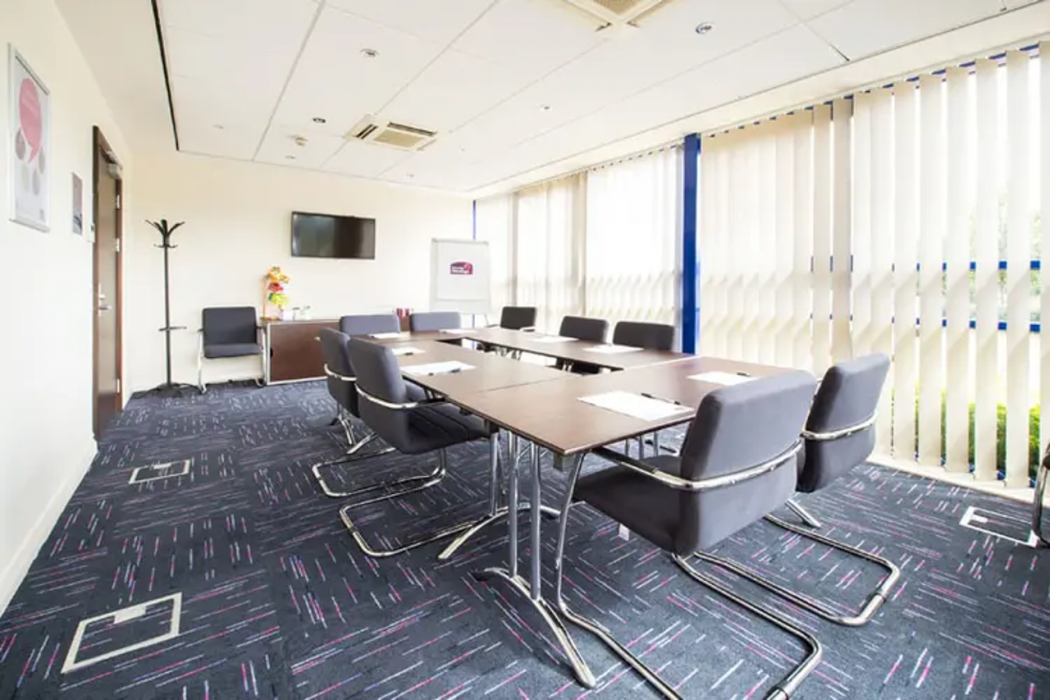 Premier Inn Banbury M40 J11 20/46