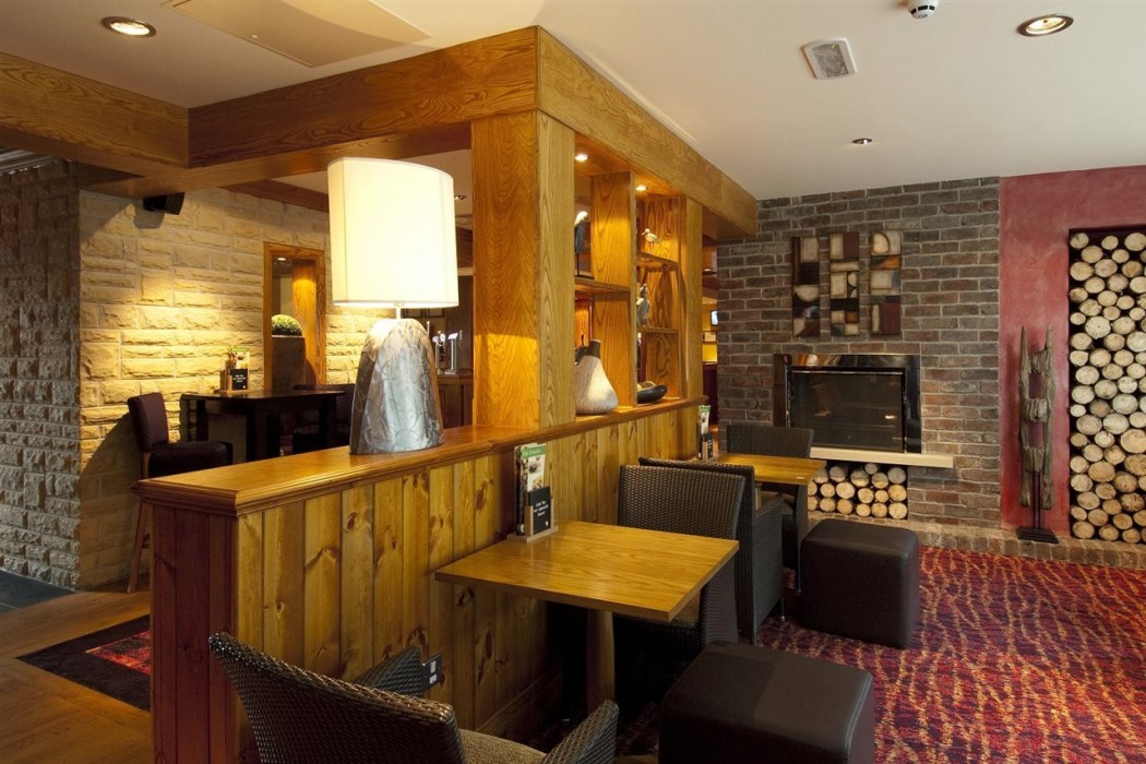 Premier Inn Barnsley Central M1 J37 23/39