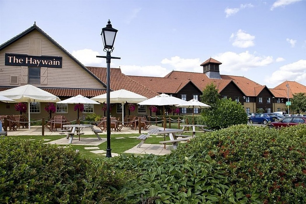 Premier Inn Basildon South 16/28