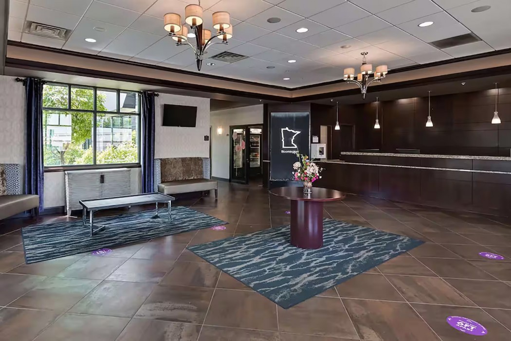Wyndham Bloomington Mall of America 8/54