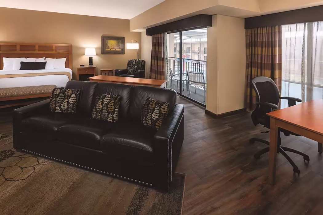 Wyndham Bloomington Mall of America 12/54