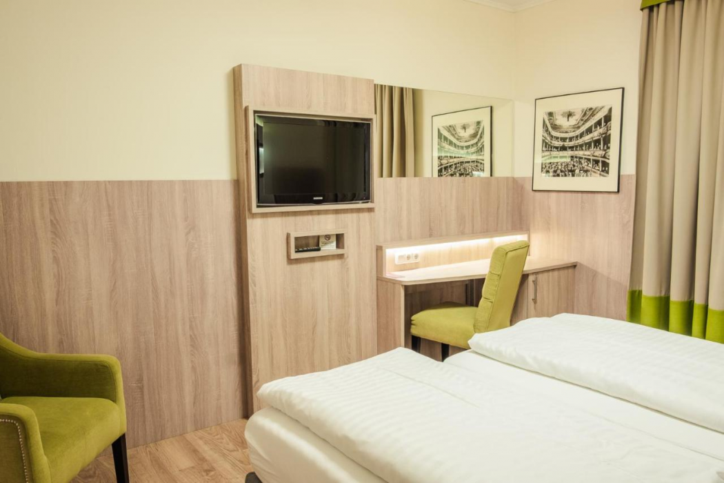 Theater Hotel Salzburg 12/60