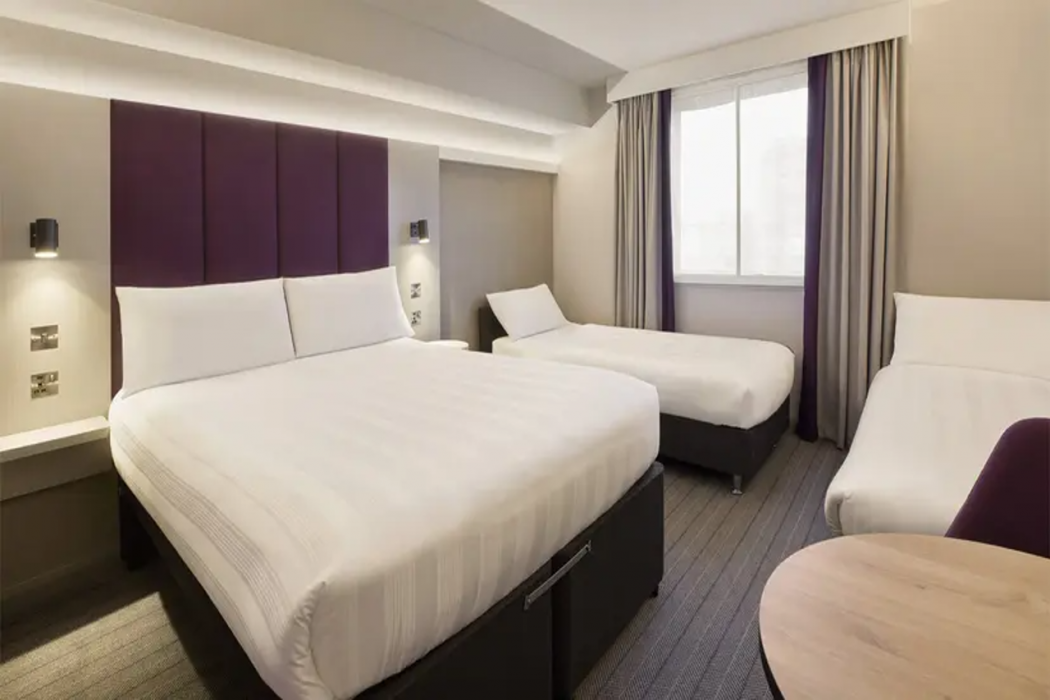 Premier Inn Belfast City Cathedral Quarter 9/28