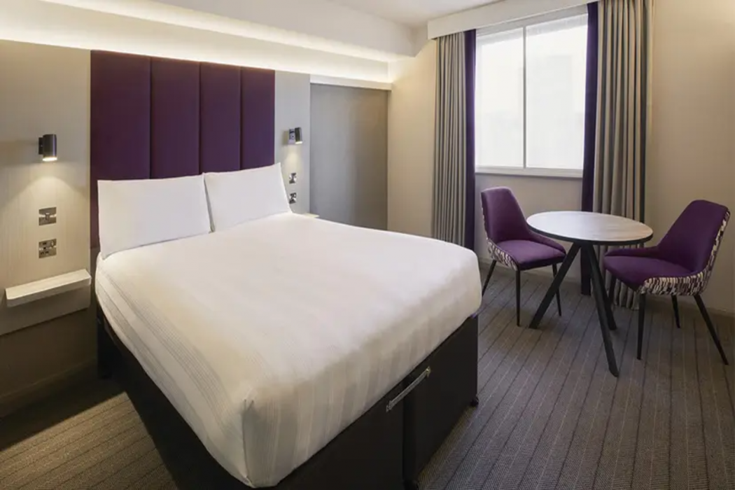 Premier Inn Belfast City Cathedral Quarter 7/28