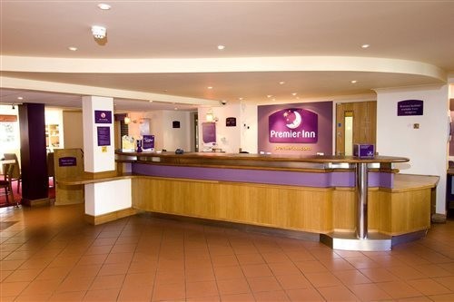 Premier Inn Birmingham South Hall Green 7/35