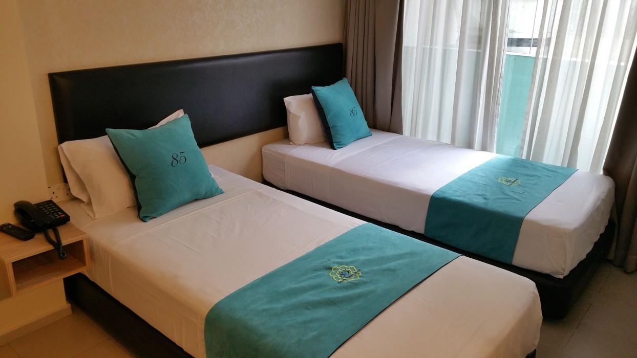 ST Signature Bugis Beach 50/76