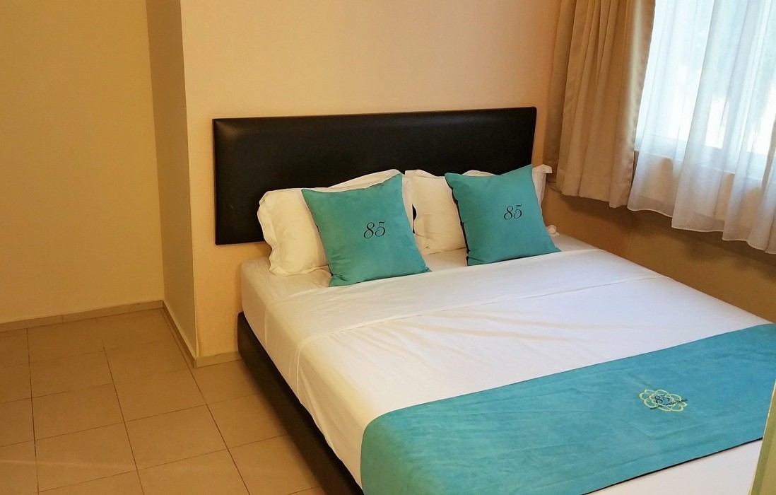 ST Signature Bugis Beach 73/76