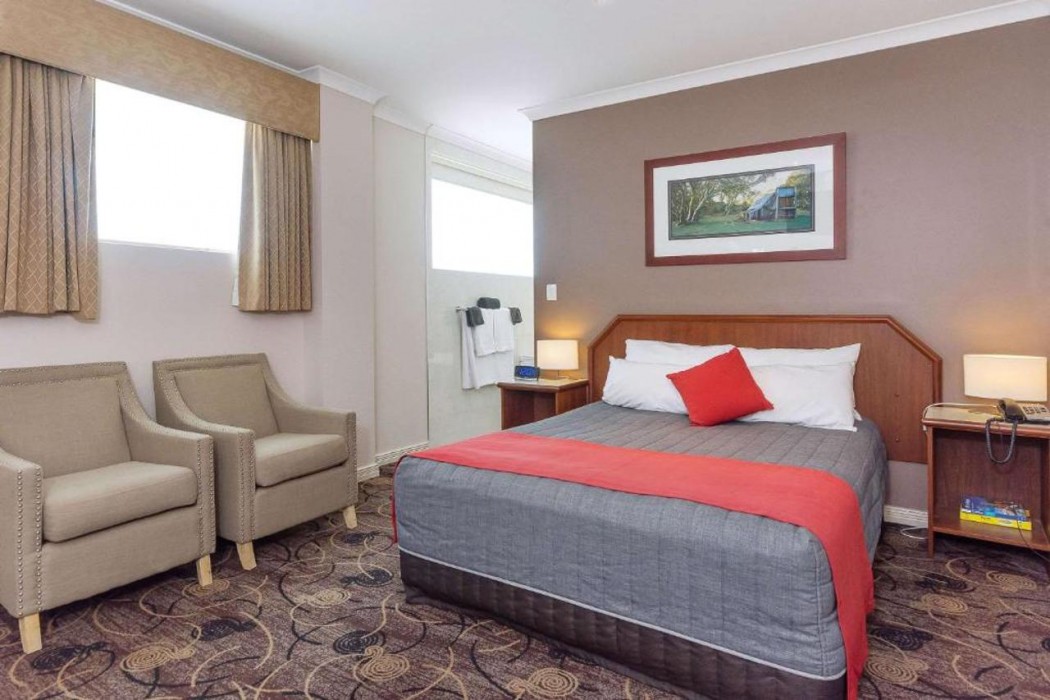Quality Hotel Bayswater 5/21