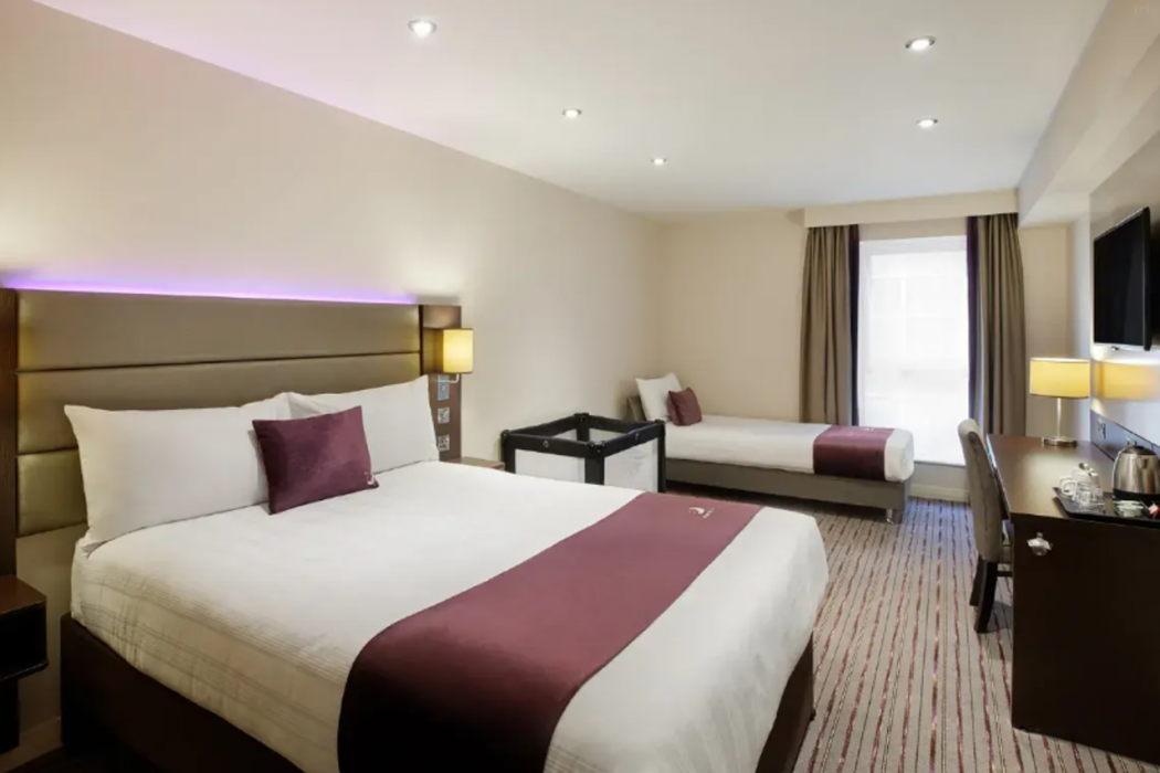 Premier Inn Manchester Old Trafford 9/55