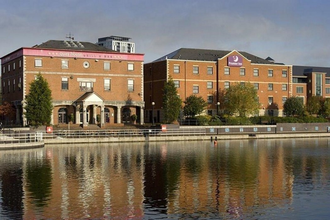 Premier Inn Manchester Salford Quays 15/47