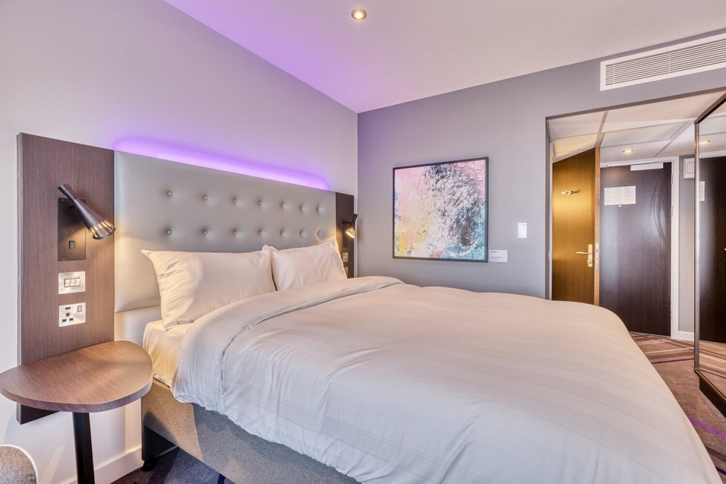 Premier Inn Bristol Cribbs Causeway 9/58
