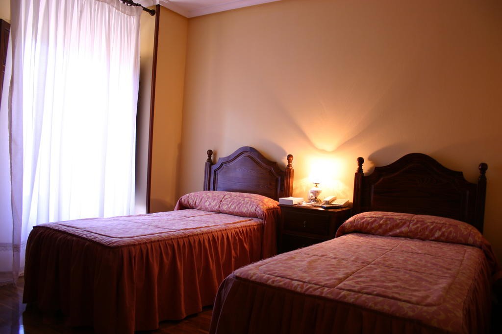 HOSTERIA PENA SAGRA 9/25