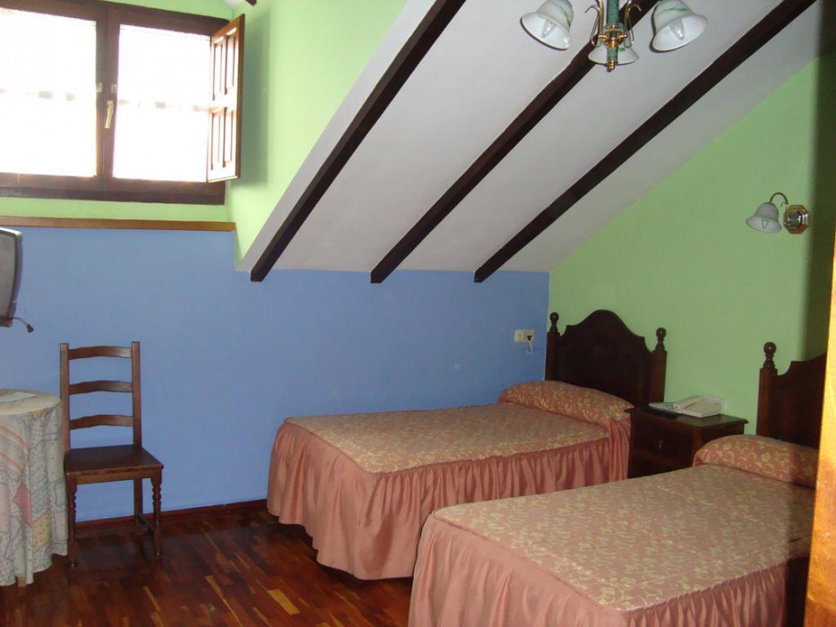 HOSTERIA PENA SAGRA 10/25