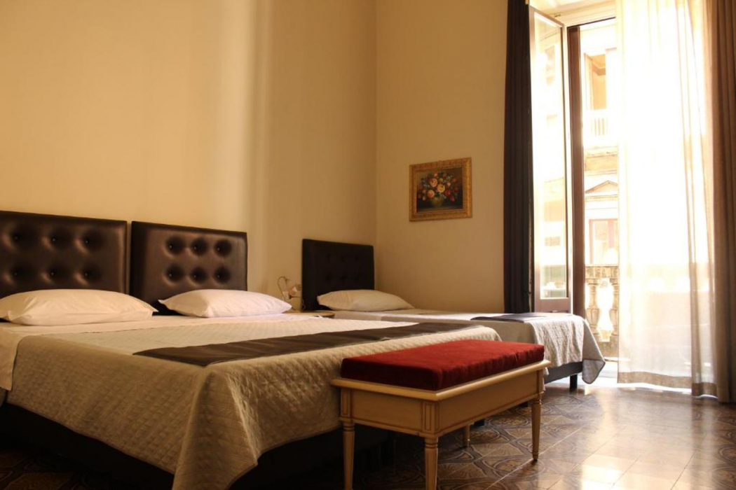 Umberto House 18/40