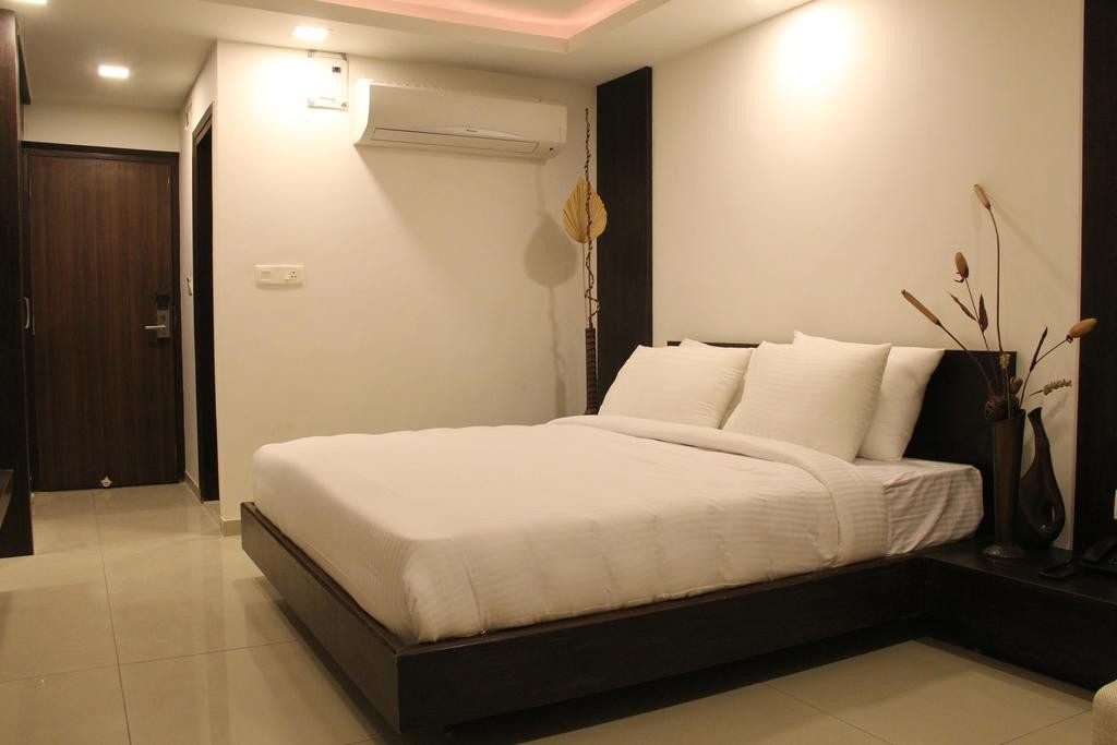 SHAGUN HOTEL 5/29