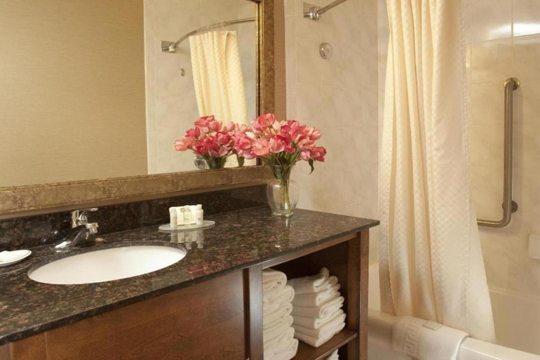 Quality Inn & Suites Detroit Lakes, MN 5/17