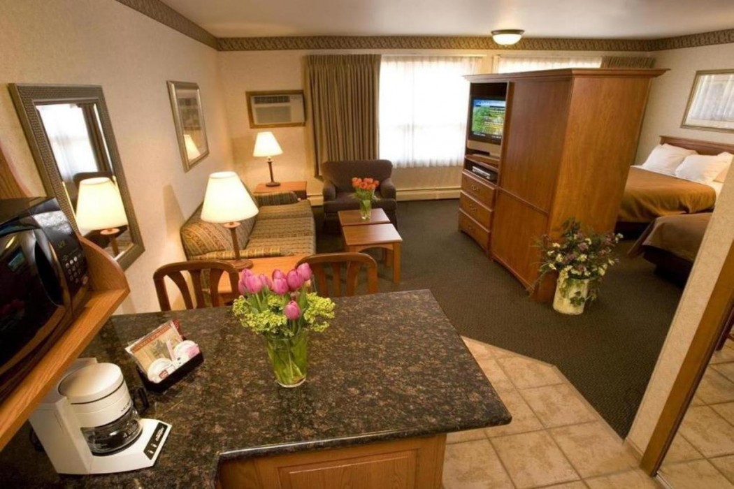 Quality Inn & Suites Detroit Lakes, MN 4/17