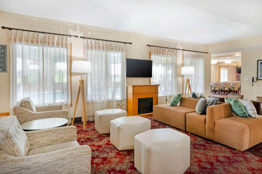Best Western Plus Howe Inn 4/36