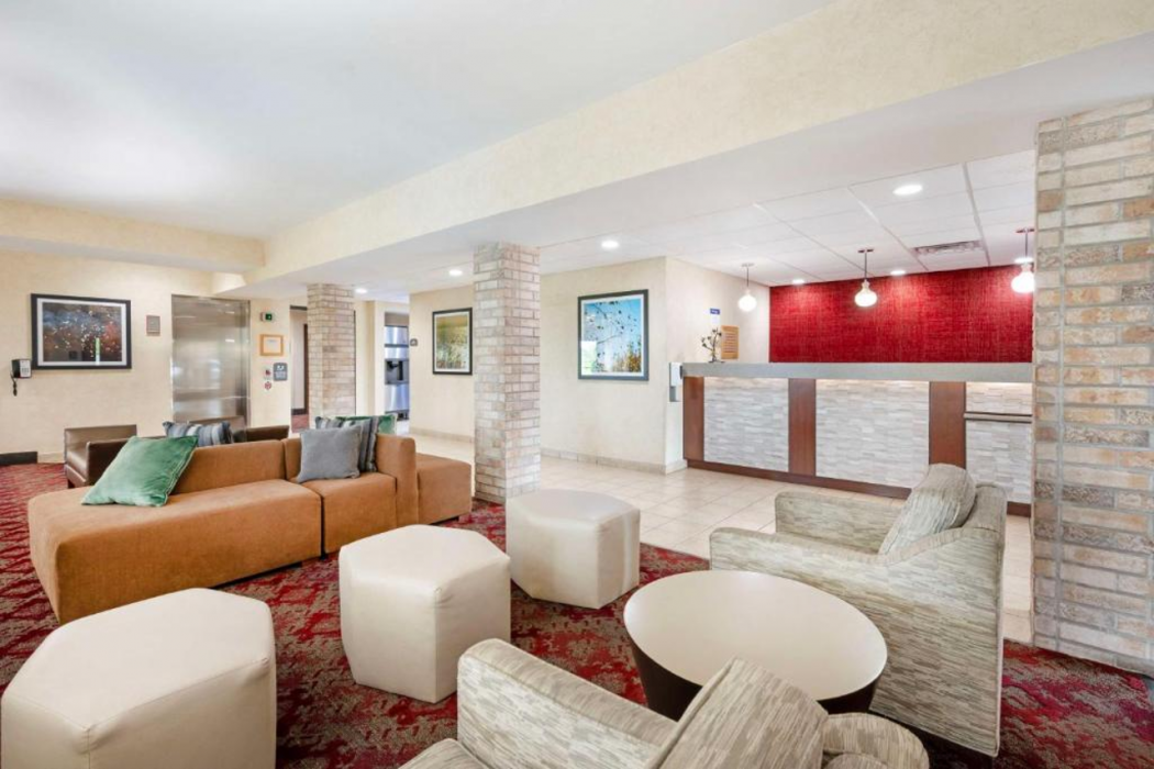 Best Western Plus Howe Inn 5/36