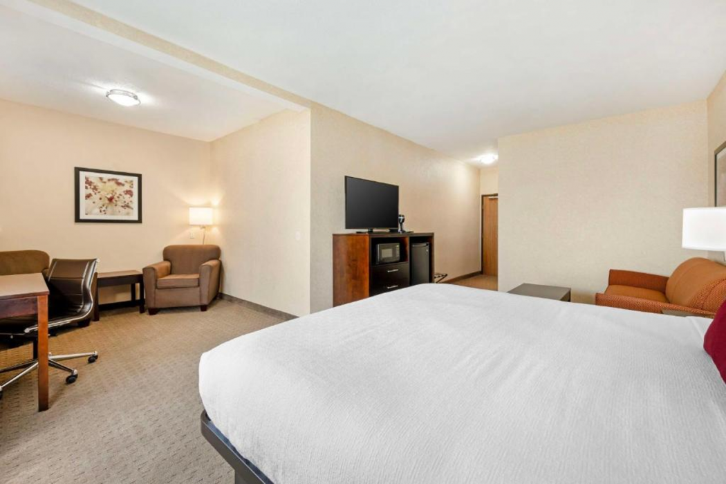 Best Western Plus Howe Inn 13/36