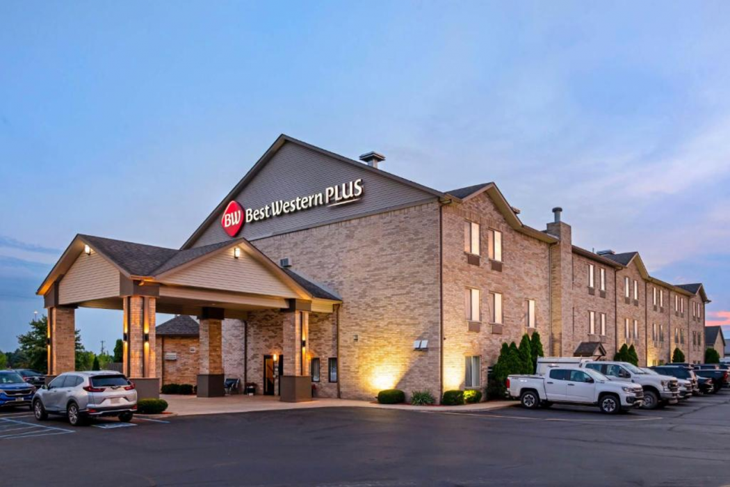 Best Western Plus Howe Inn 1/36