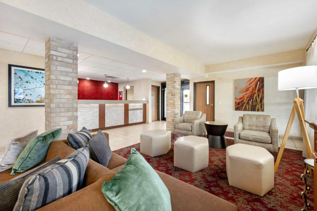 Best Western Plus Howe Inn 3/36