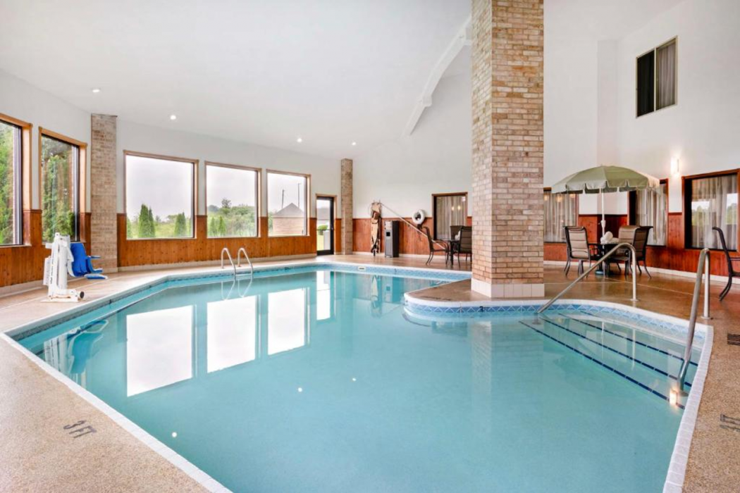 Best Western Plus Howe Inn 22/36