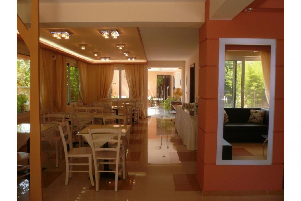 Avra Hotel 50/71