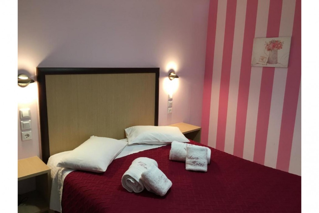 Avra Hotel 16/71