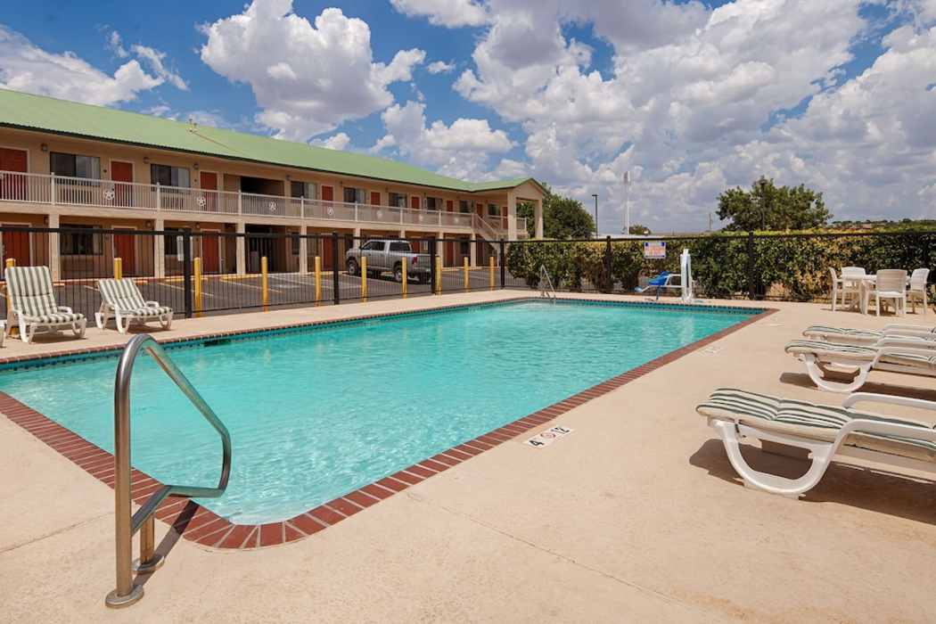Americas Best Value Inn & Suites Sonora 11/17