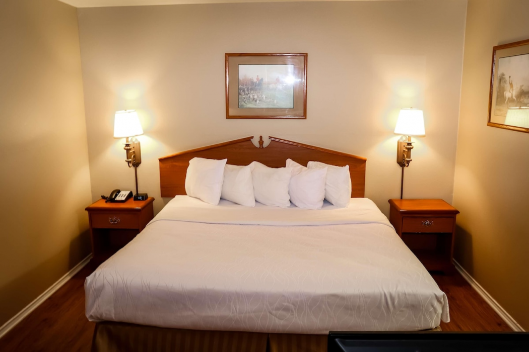 Americas Best Value Inn & Suites Sonora 2/17