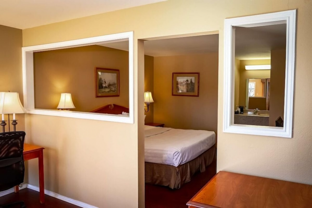 Americas Best Value Inn & Suites Sonora 3/17