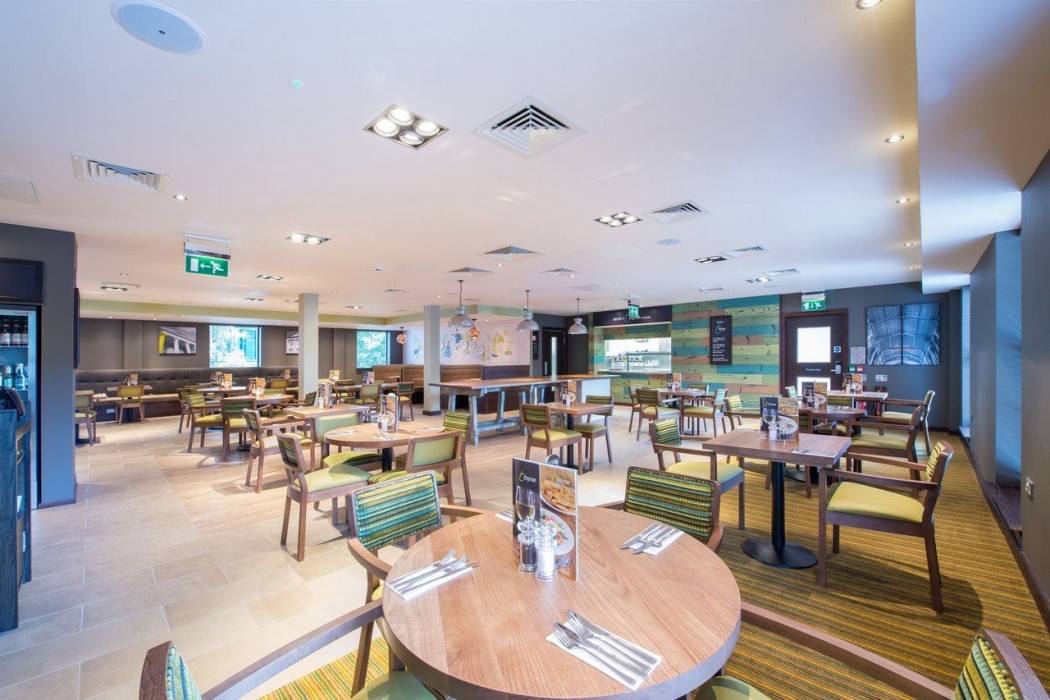 Premier Inn Chelmsford City Centre 20/58