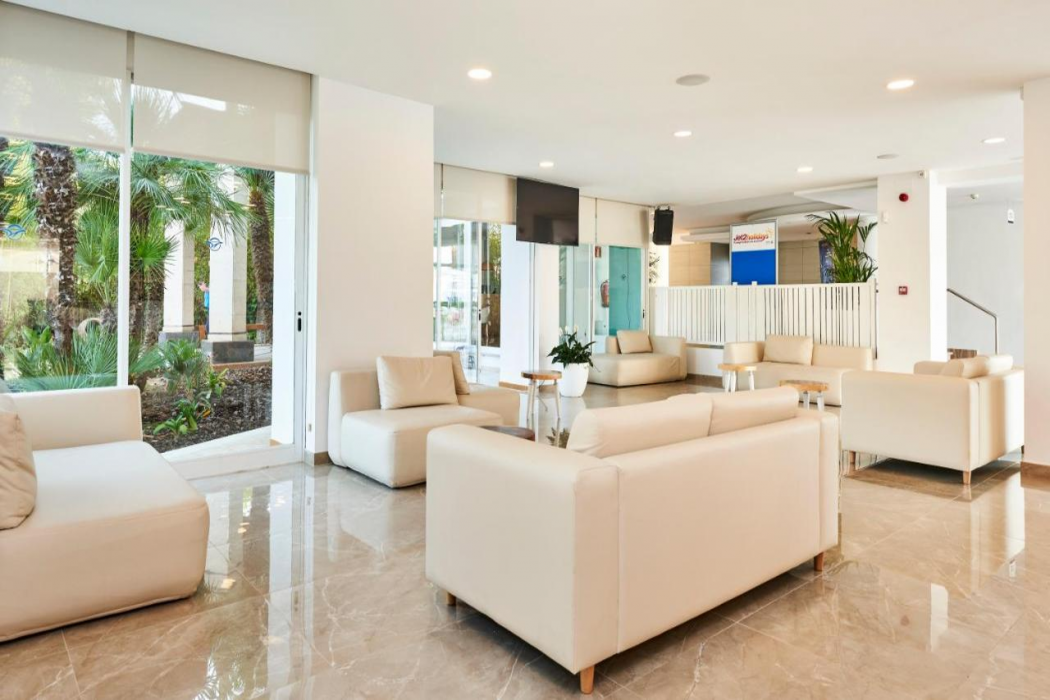 Globales Cala Bona Suites 9/56