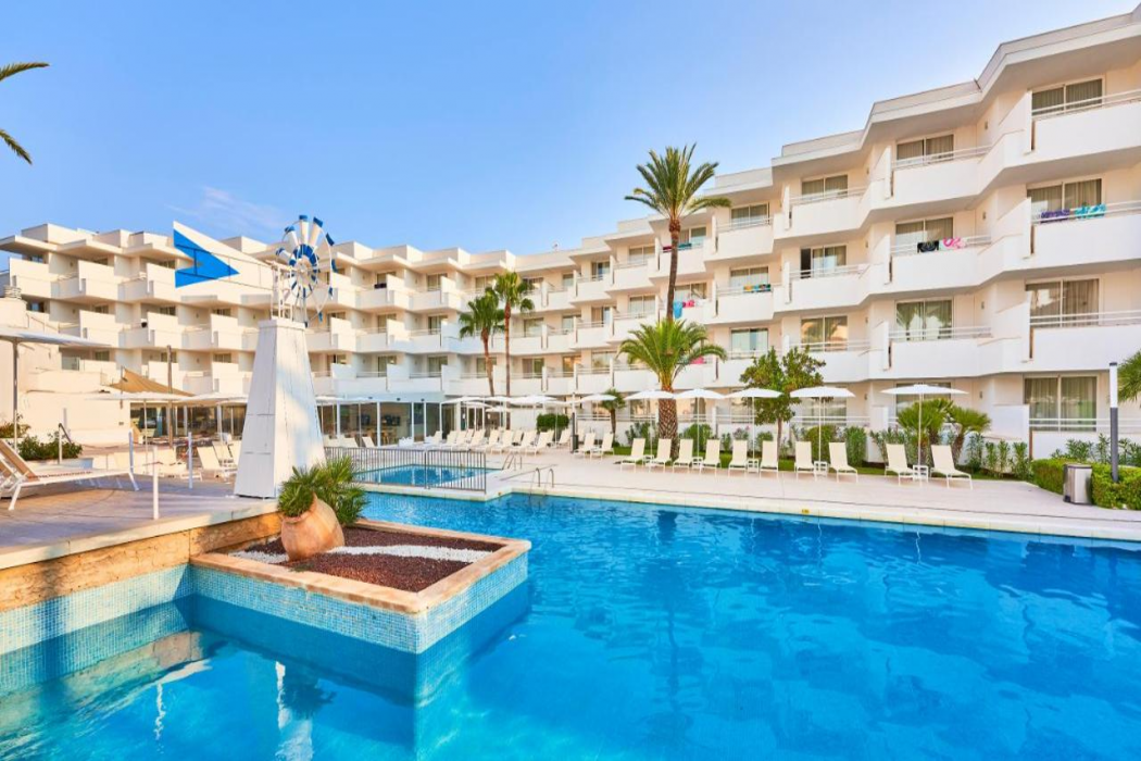 Globales Cala Bona Suites 33/56
