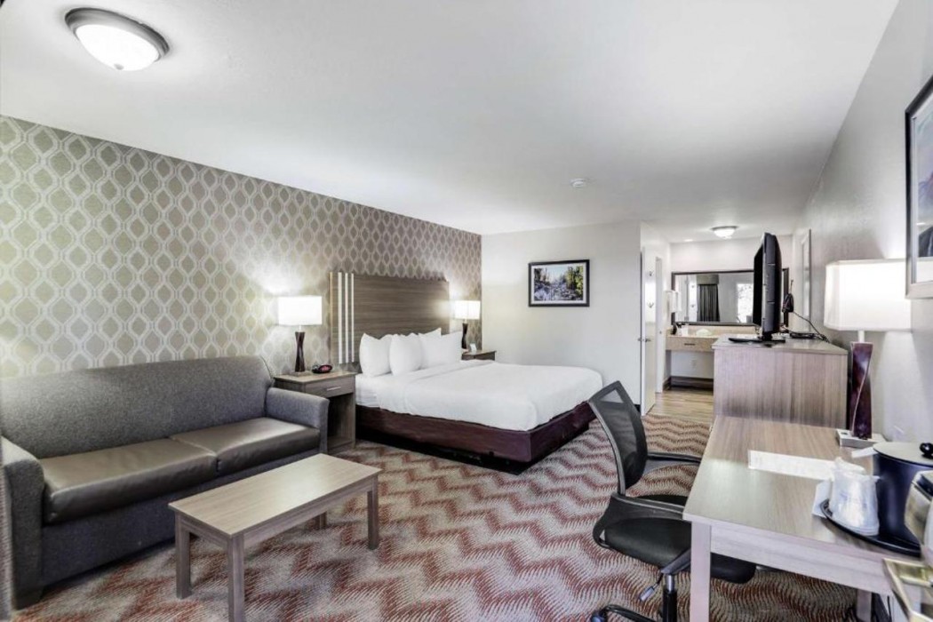Best Western Plus Sonora Oaks Hotel & Conference Center 10/24