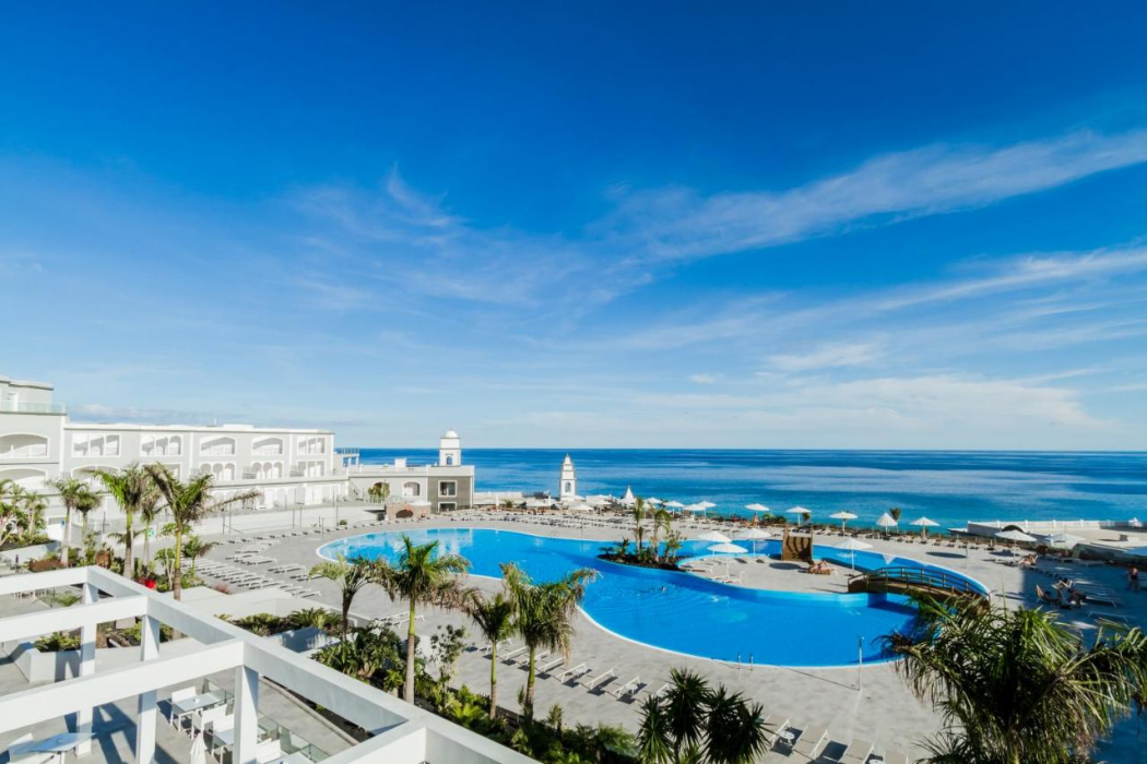 Royal Palm Resort & Spa - Adults Only in PAJARA