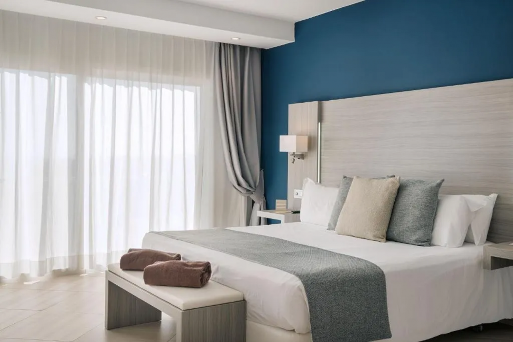 Royal Palm Resort & Spa - Adults Only 7/63