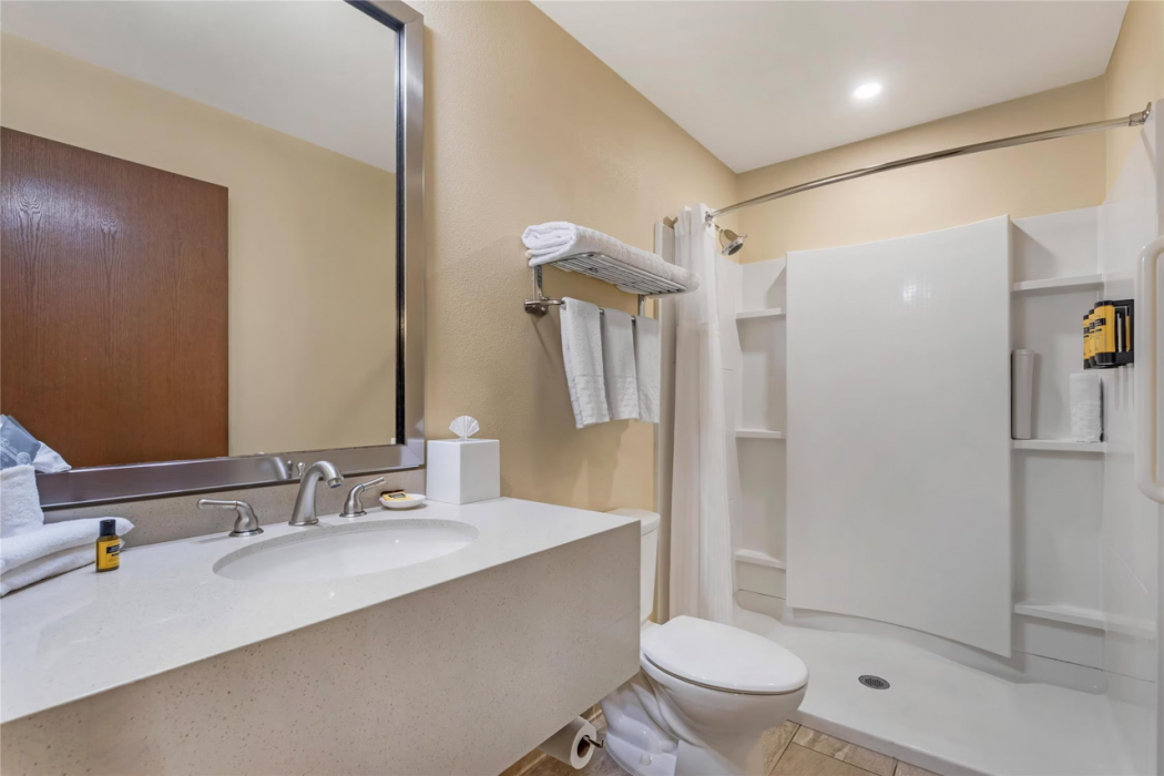 Best Western Plus Plaza by the Green 14/36
