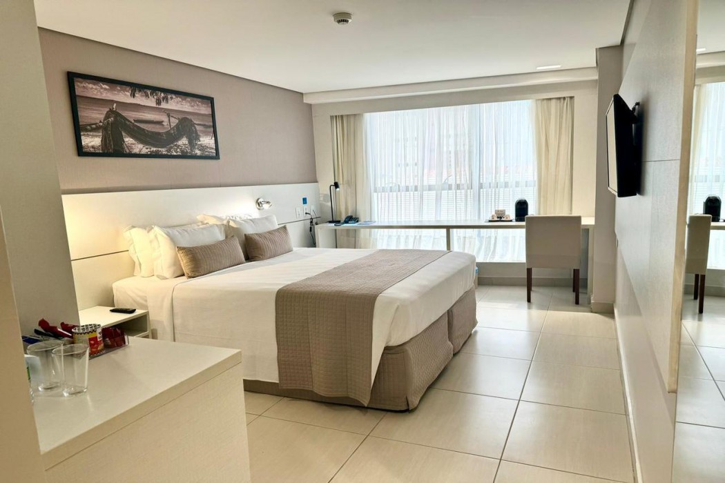 Manaira Hotel 12/56