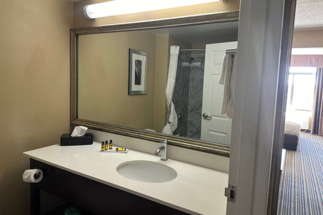 Wingate by Wyndham Harrisburg Near Hershey 13/29