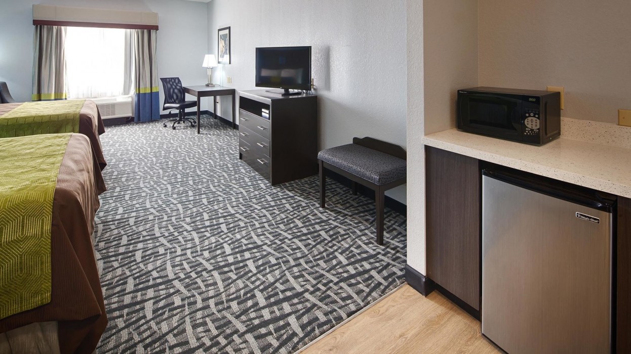 Best Western Plus Lonestar Inn and Suites 19/29