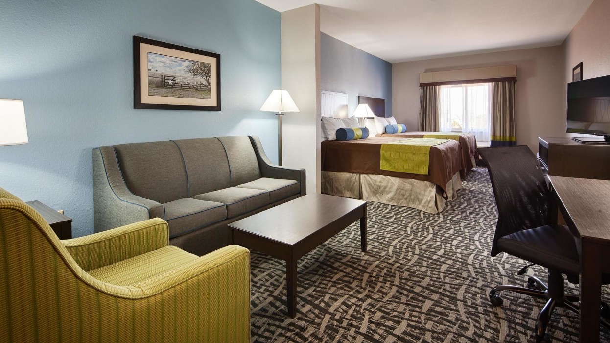 Best Western Plus Lonestar Inn and Suites 13/29