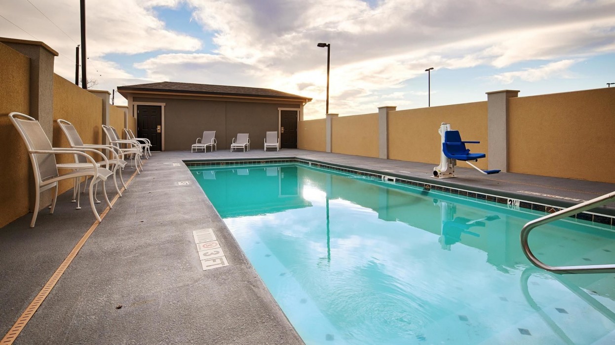 Best Western Plus Lonestar Inn and Suites 6/29