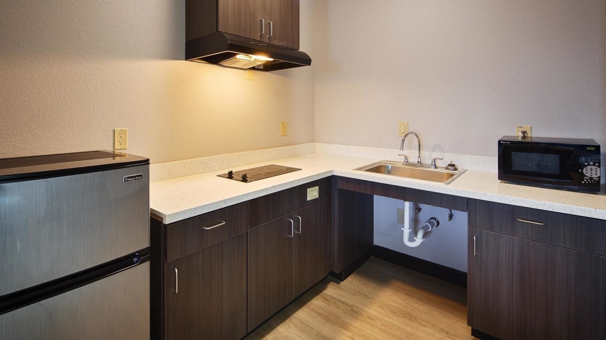 Best Western Plus Lonestar Inn and Suites 9/29