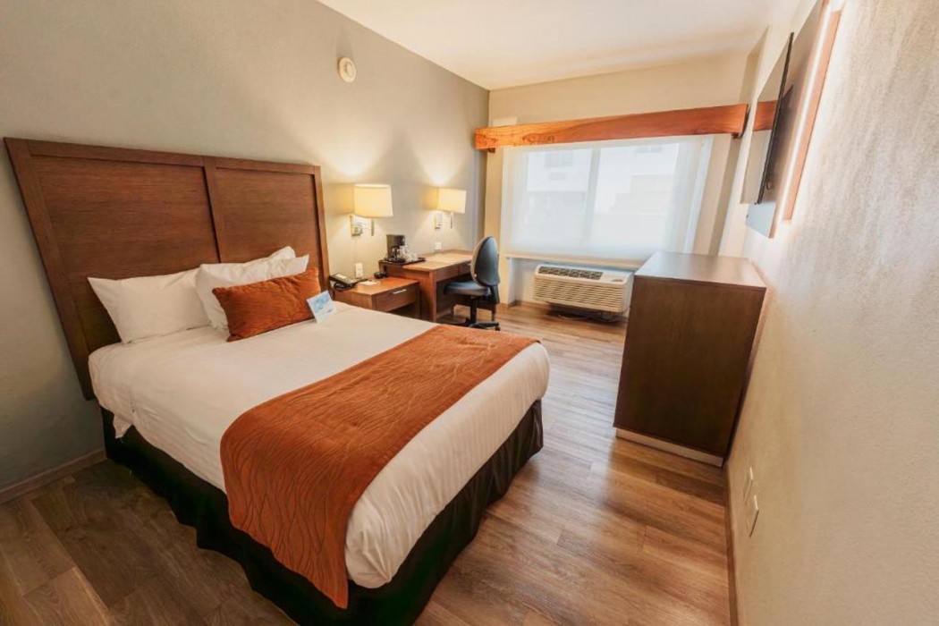 Comfort Inn Monterrey Valle 17/40