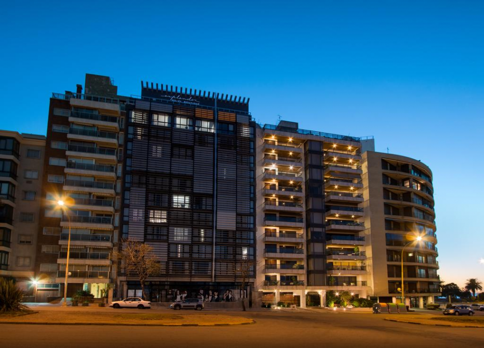 ESPLENDOR MONTEVIDEO – A WYNDHAM GRAND HOTEL 1/17