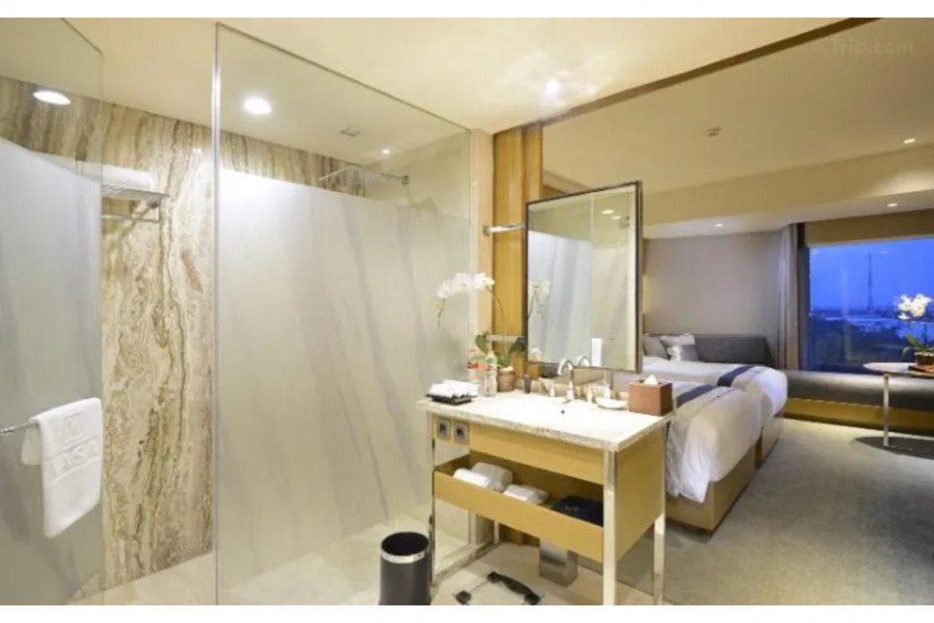 Vasa Hotel Surabaya 27/84