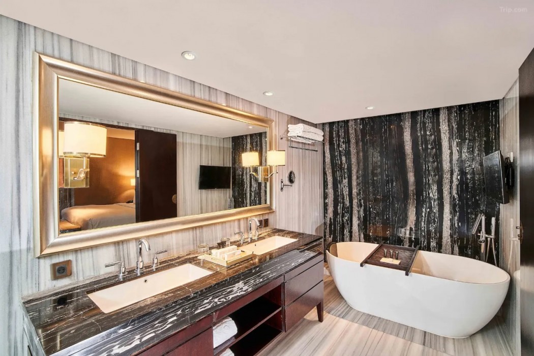 Vasa Hotel Surabaya 33/84