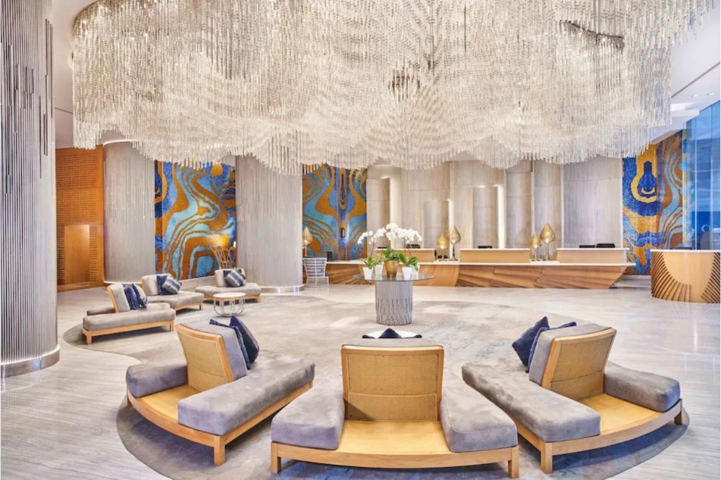 Vasa Hotel Surabaya 8/84